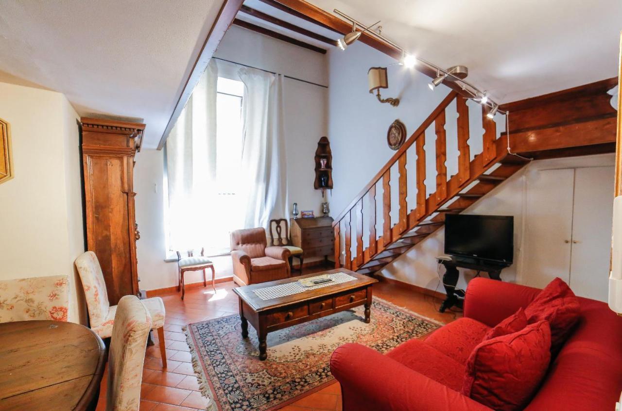 Traditional Apt Close To The Duomo - Private Yard! 피렌체 외부 사진
